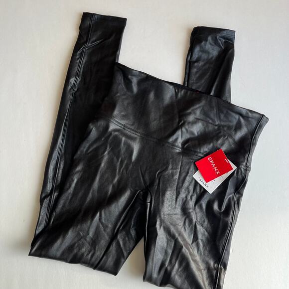SPANX Faux Leather Legging Black Size Medium - Picture 3 of 5